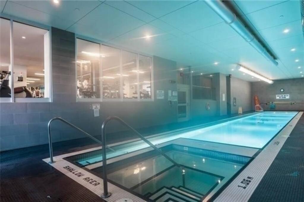 Luxury Suite Downtown Toronto Near Cn Tower Kültér fotó