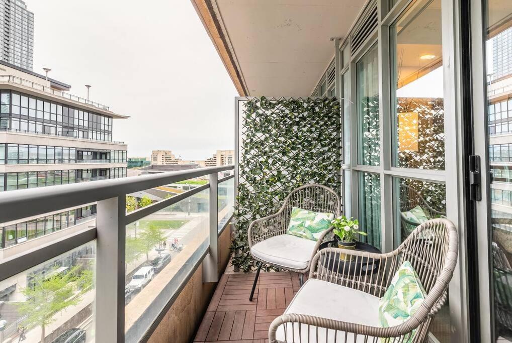Luxury Suite Downtown Toronto Near Cn Tower Kültér fotó